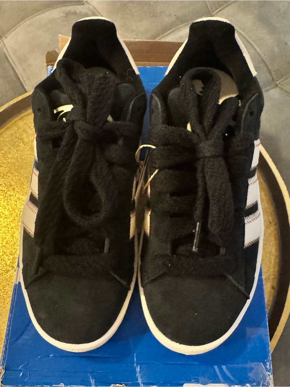 Adidas Campus Black & White Suede Sneakers 7 women’s New in Box - Picture 3 of 8